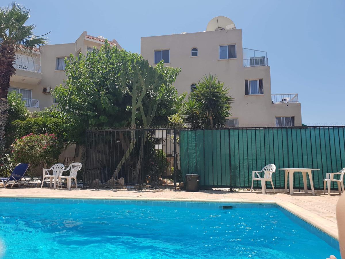 Modern Apartment In Pafos Near The Sea Екстериор снимка