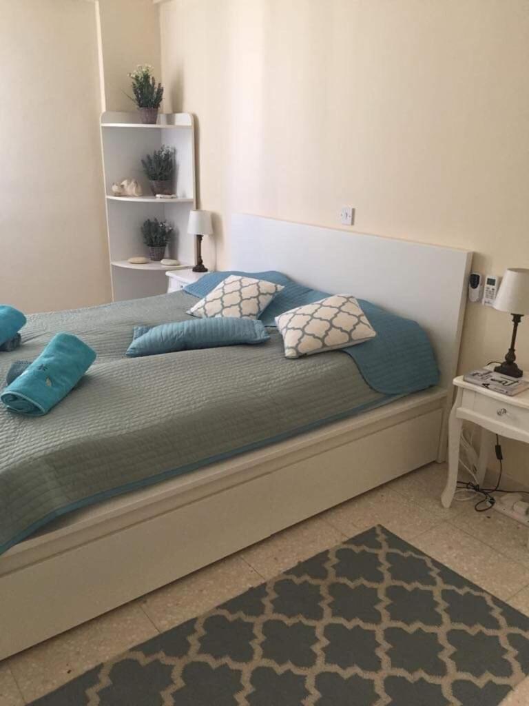 Modern Apartment In Pafos Near The Sea Екстериор снимка